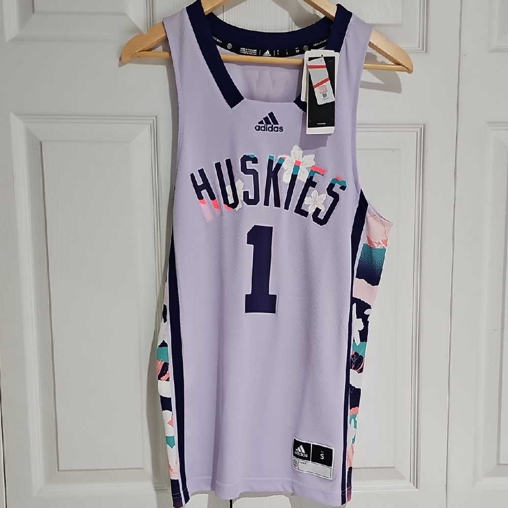 🏀 Adidas Washington Huskies #1 Basketball Jersey📏 Size Small (NWT)